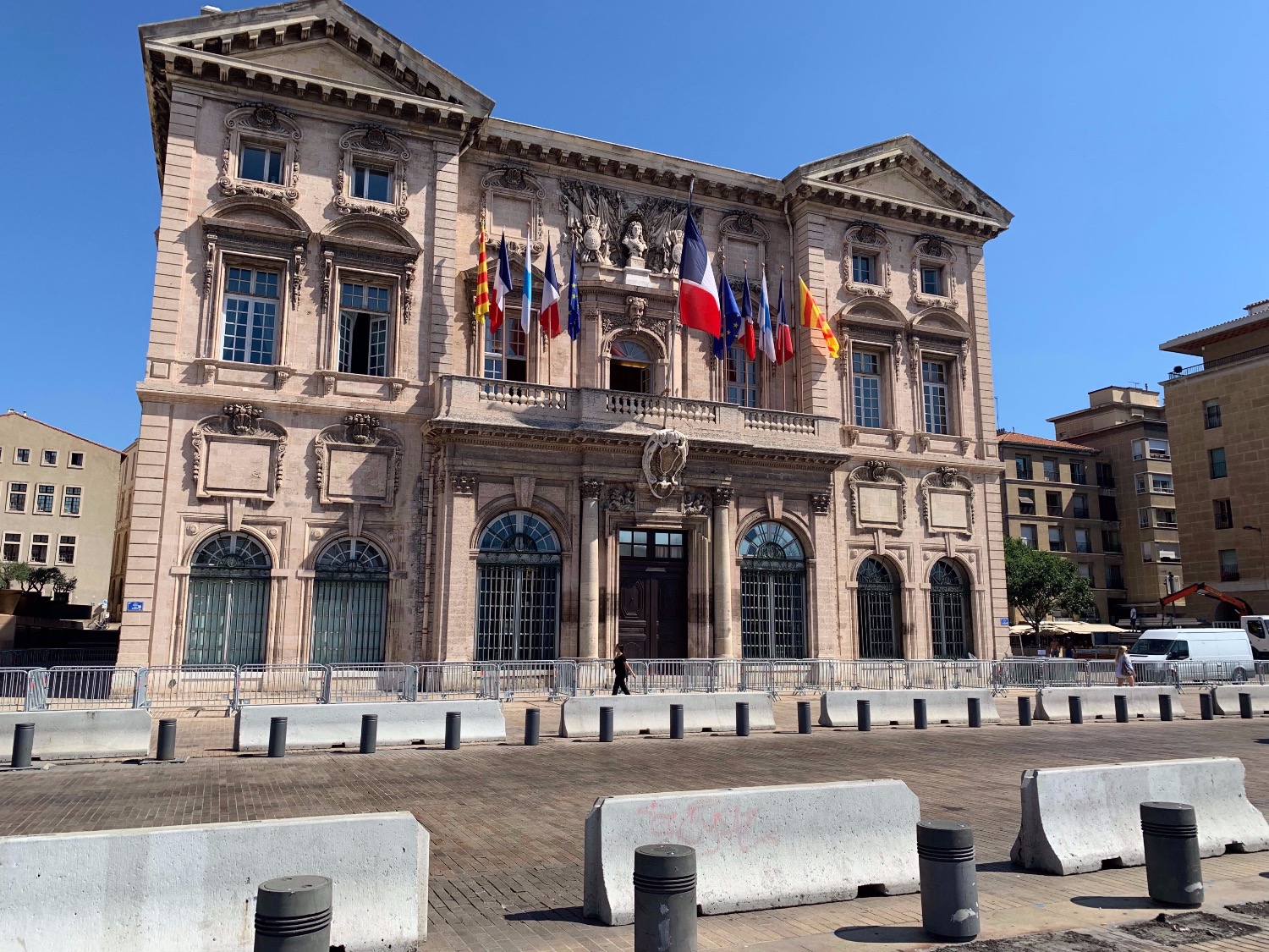 You are currently viewing Les lieux et centres administratifs de Marseille